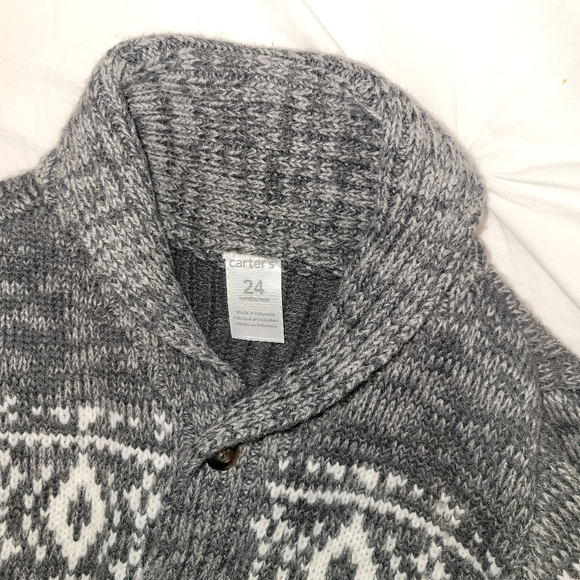 Carters Sweater - Boys 24 months - Worn washed twice - Picture 2 of 2
